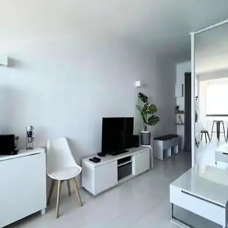 Studio For 2 People Six-Fours-les-Plages