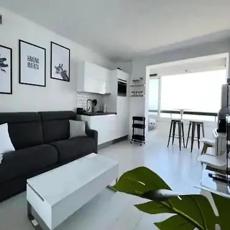 Studio For 2 People * Six-Fours-les-Plages